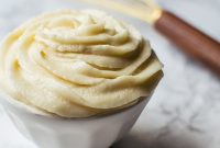 Whip Up Perfect Vanilla Frosting