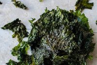Homemade Crispy Kale Chips