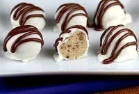 Peanut Butter Chocolate Dream Bites