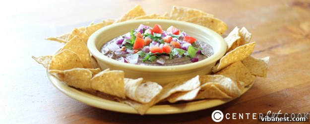 black bean hummus main image