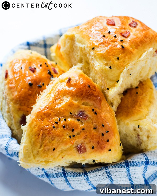 soft-pumpkin-bacon-dinner-rolls-2.jpg soft pumpkin bacon dinner rolls 2