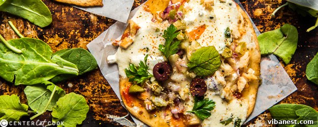 Crispy Tortilla Mini Pizzas ready to eat