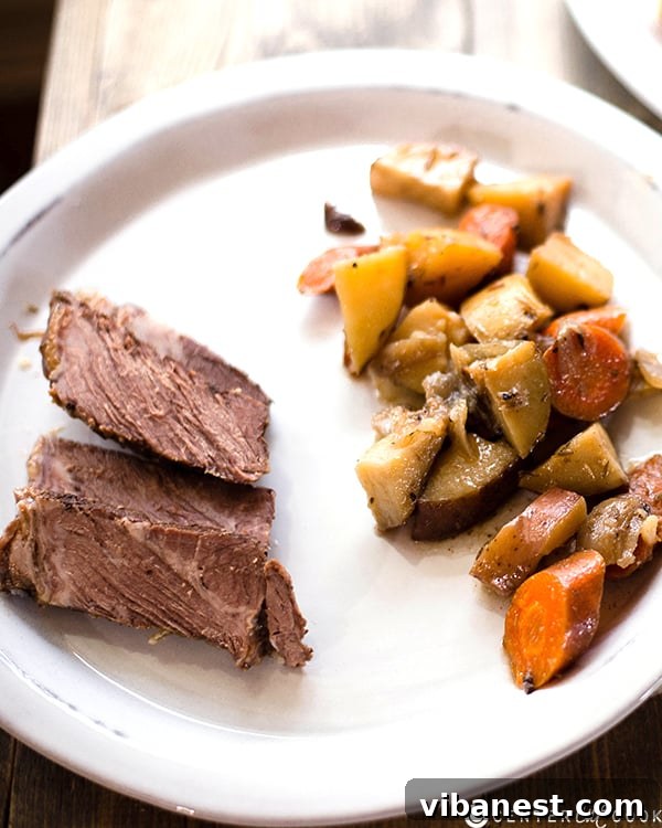slow-cooker-pot-roast2.jpg slow cooker pot roast2