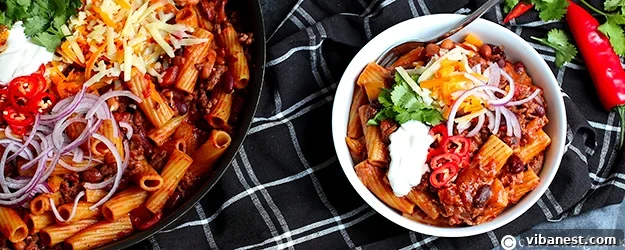 skillet chili mac n' cheese 1