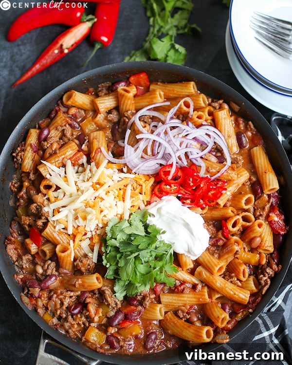 skillet-chili-mac-n'-cheese-3.jpg skillet chili mac n' cheese 3