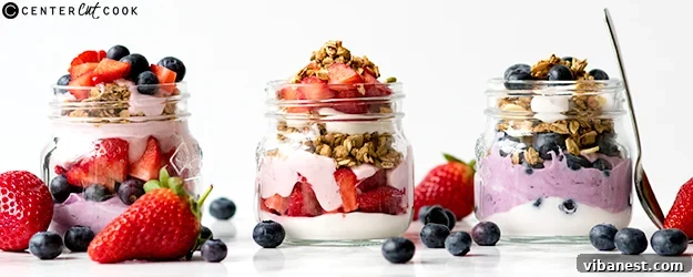 berry breakfast parfait 1