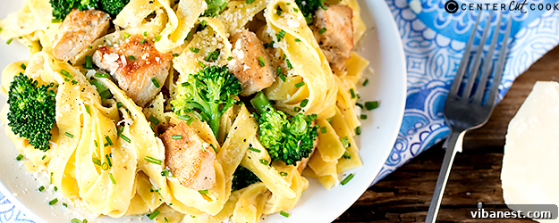 Sumptuous Chicken and Broccoli Alfredo 4 Infographic showing steps to make Chicken and Broccoli Alfredo