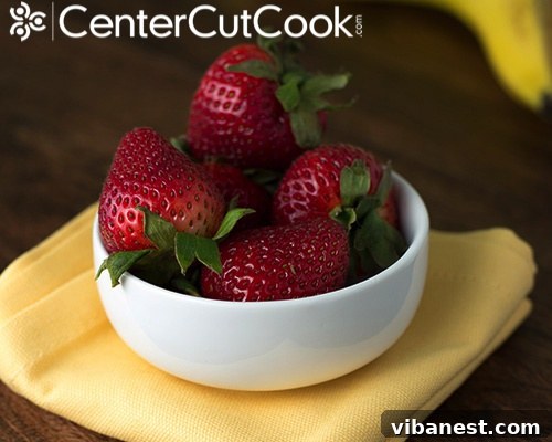 berry banana yogurt smoothie 3.jpg Berry banana yogurt smoothie 3