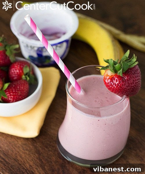 berry banana yogurt smoothie 5.jpg Berry banana yogurt smoothie 5
