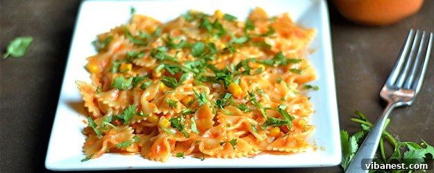 Delicious Roasted Red Pepper Pasta Salad, perfect for any occasion