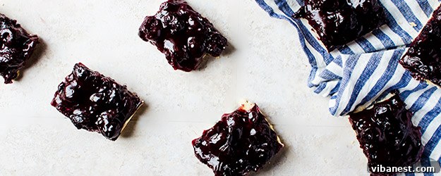 Delicious Cherry Pie Bars, ready to be served