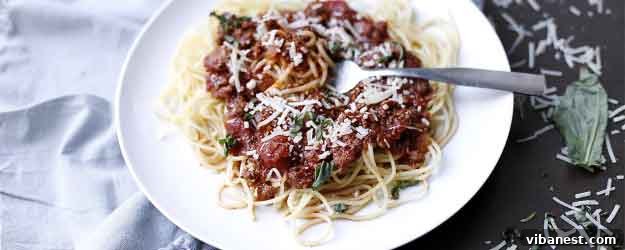 Instant Pot spaghetti with rich meat sauce