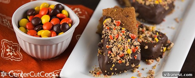 Irresistible Chocolate Dipped Reese's Blondie Bars, perfect for any occasion