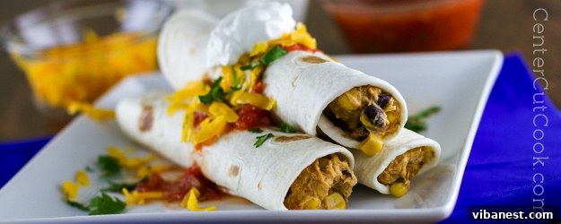 Delicious Creamy Tex-Mex Chicken in a Slow Cooker, ready to be served