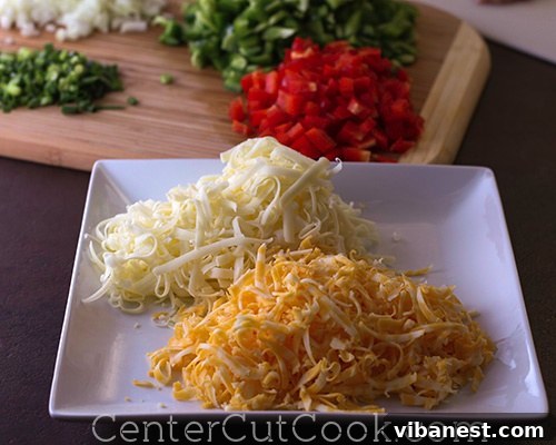 Cheesy corn chowder 8