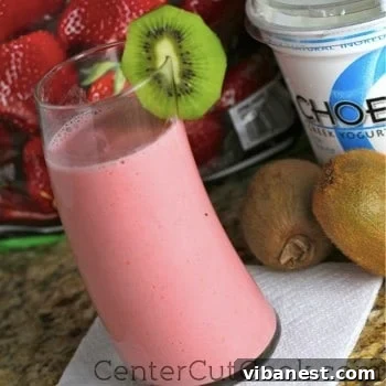 Strawberry Smoothie with Greek Yogurt High-protein strawberry smoothie in a jar