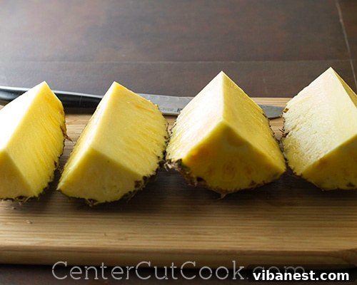 how to cut a pineapple 6.jpg How to cut a pineapple 6