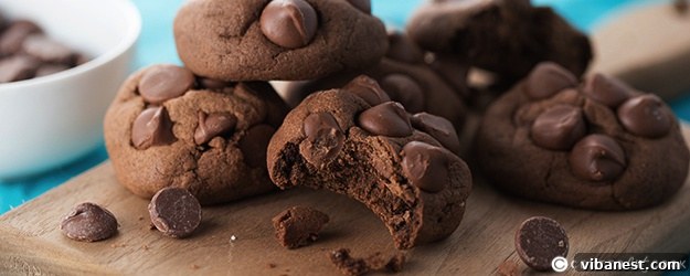 Double Chocolate Chip Pudding Cookies, golden brown with melted chocolate chips